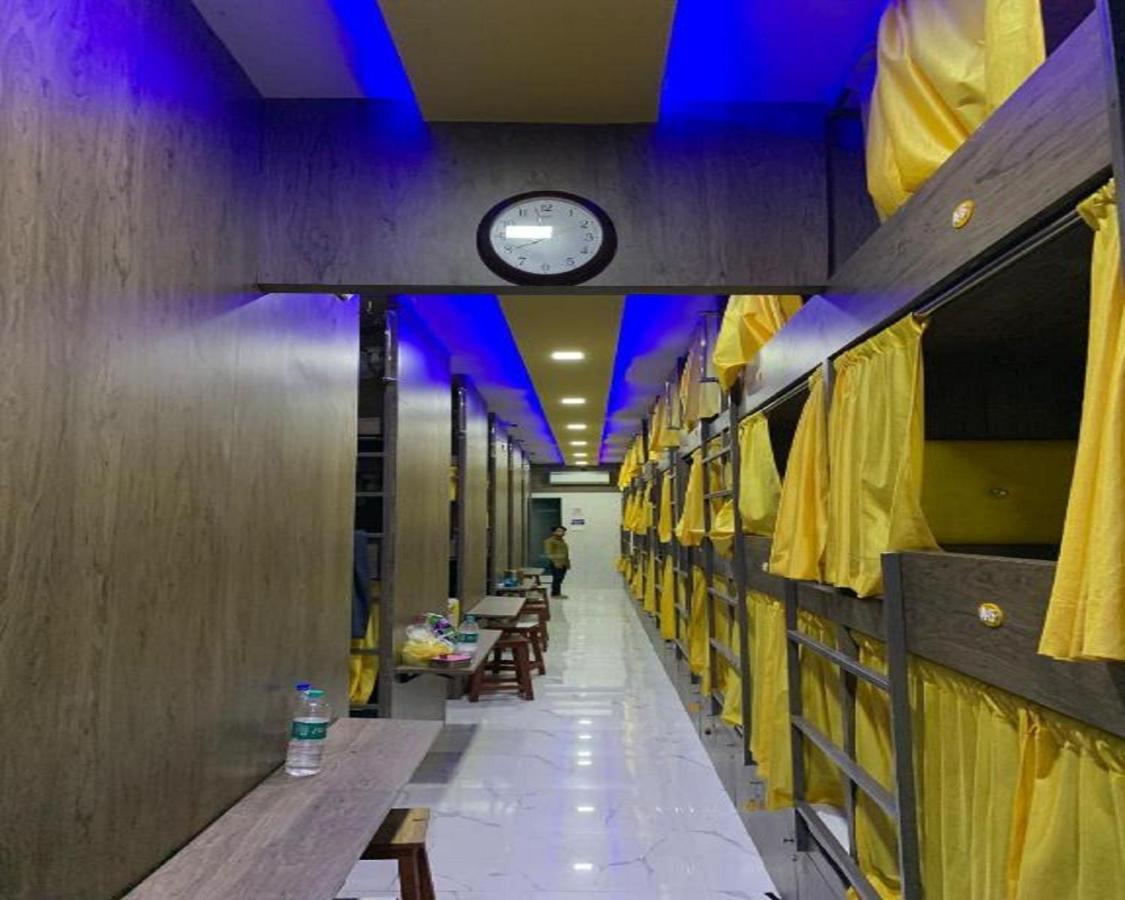 Neenava Dormitory Bombay Esterno foto
